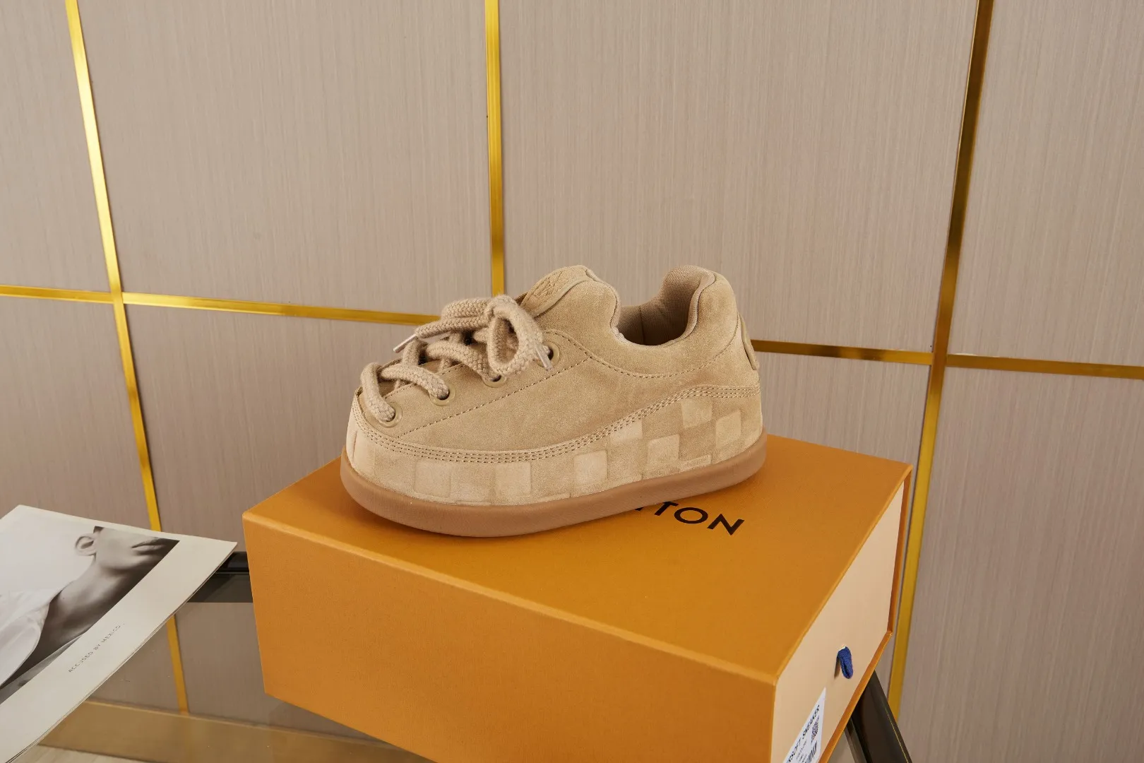💰💰💰 660 hot style 🆕🆕🆕𝙇𝙑🔥New models are on the shelves🔥 Louis Vuitton 25ss, LV co-branded nigo YETI Fat Ding is ugly and cute, many Internet celebrities have put it on the show, a classic and versatile item. Fabric: imported high mercerized cowhide suede. Lining: High-grade elastic mesh, original molded outsole. Size: women's clothing, 35-41 (customized for women's 40 and 41), men's clothing 39-46 (customized for 45-46)